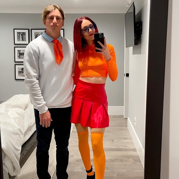 Fred and Velma - Scooby Doo Couple Halloween Costume - Picture 1 of 3